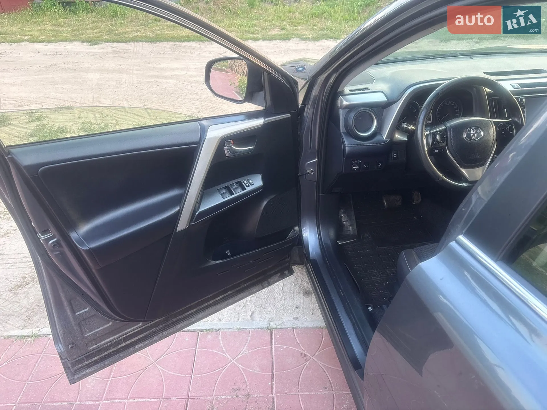 2018 Toyota RAV 4 - мініатюра 15