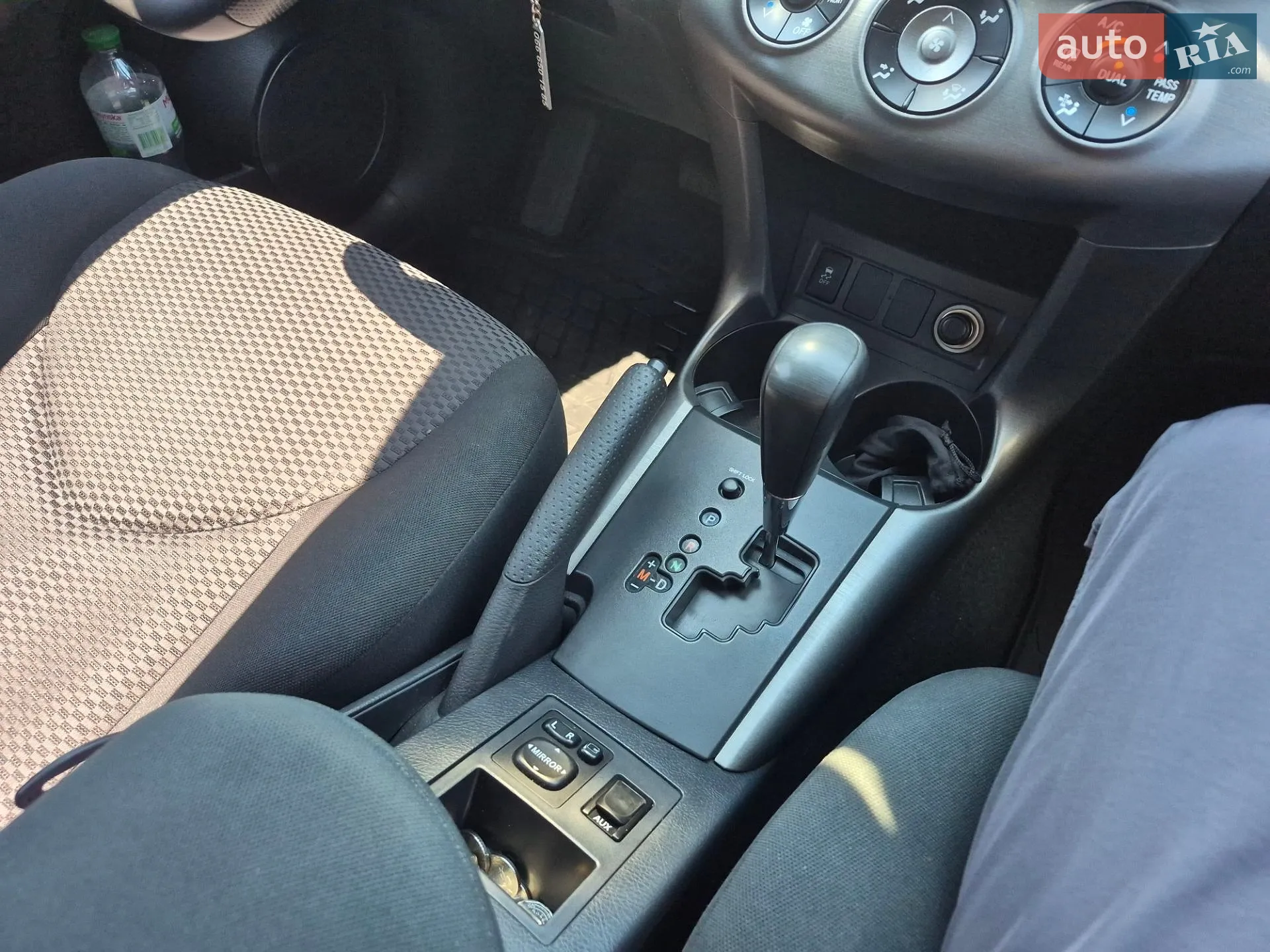 2011 Toyota RAV 4 - мініатюра 17