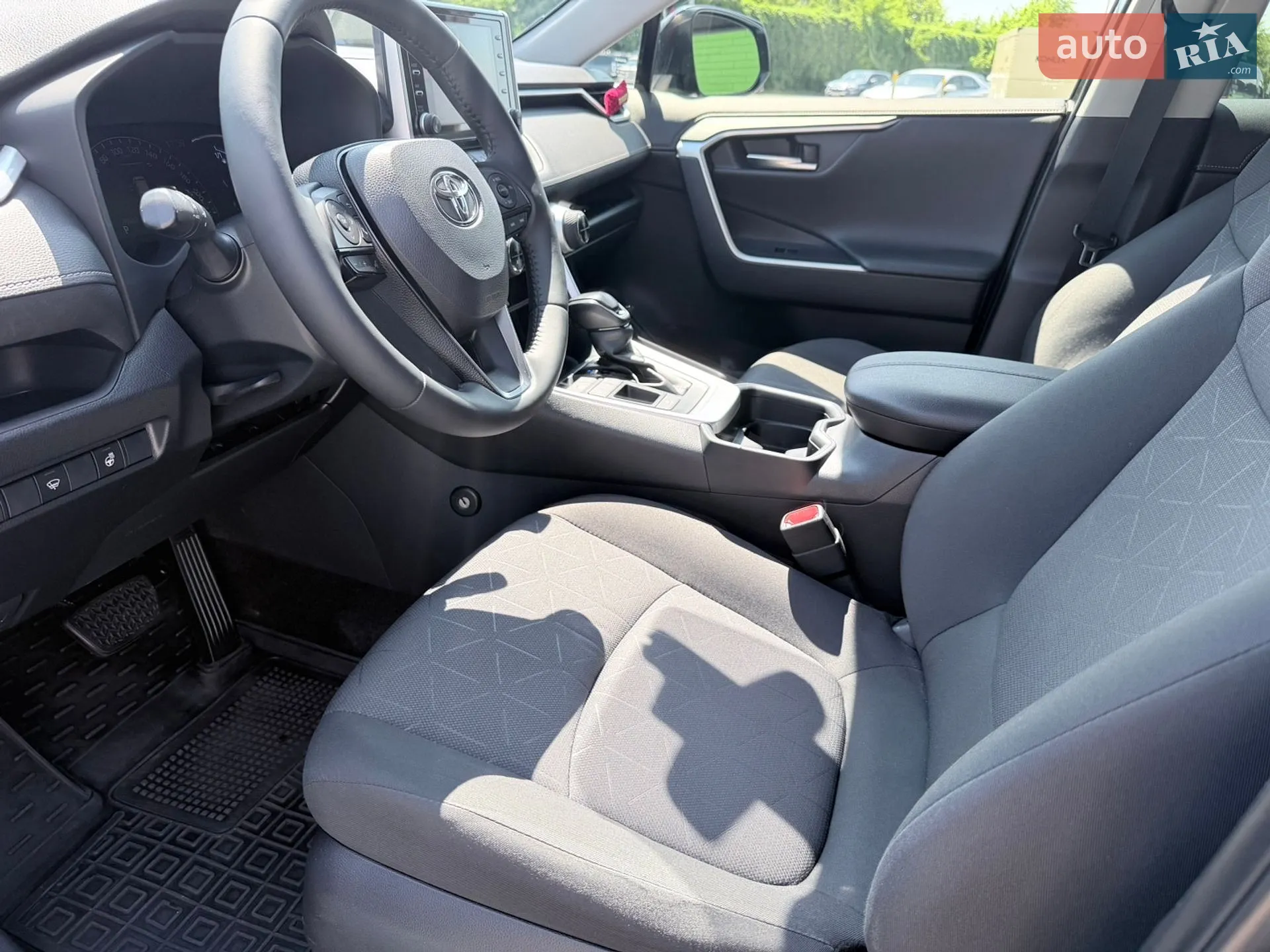 2019 Toyota RAV 4 - мініатюра 9