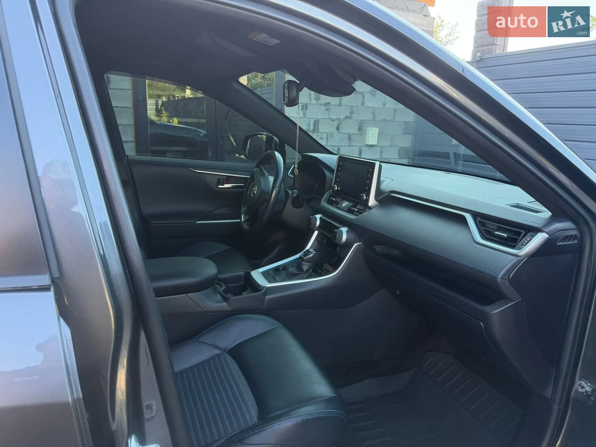 2019 Toyota RAV 4 - мініатюра 19