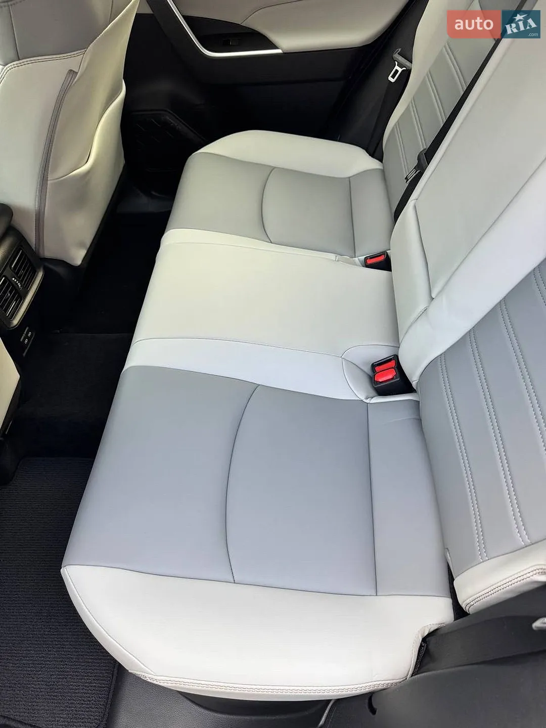 2023 Toyota RAV 4 - мініатюра 30