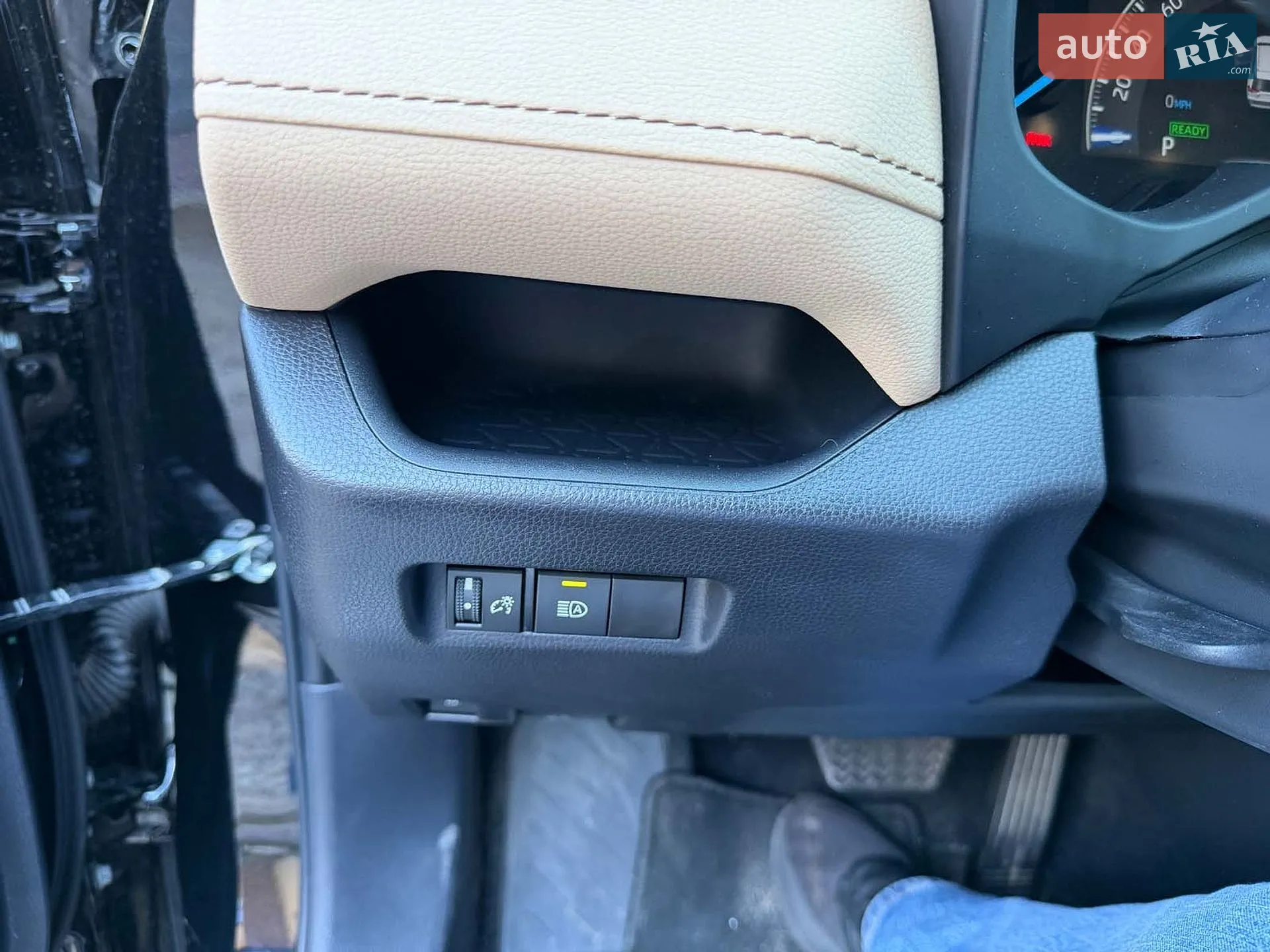 2025 Toyota RAV 4 - мініатюра 17
