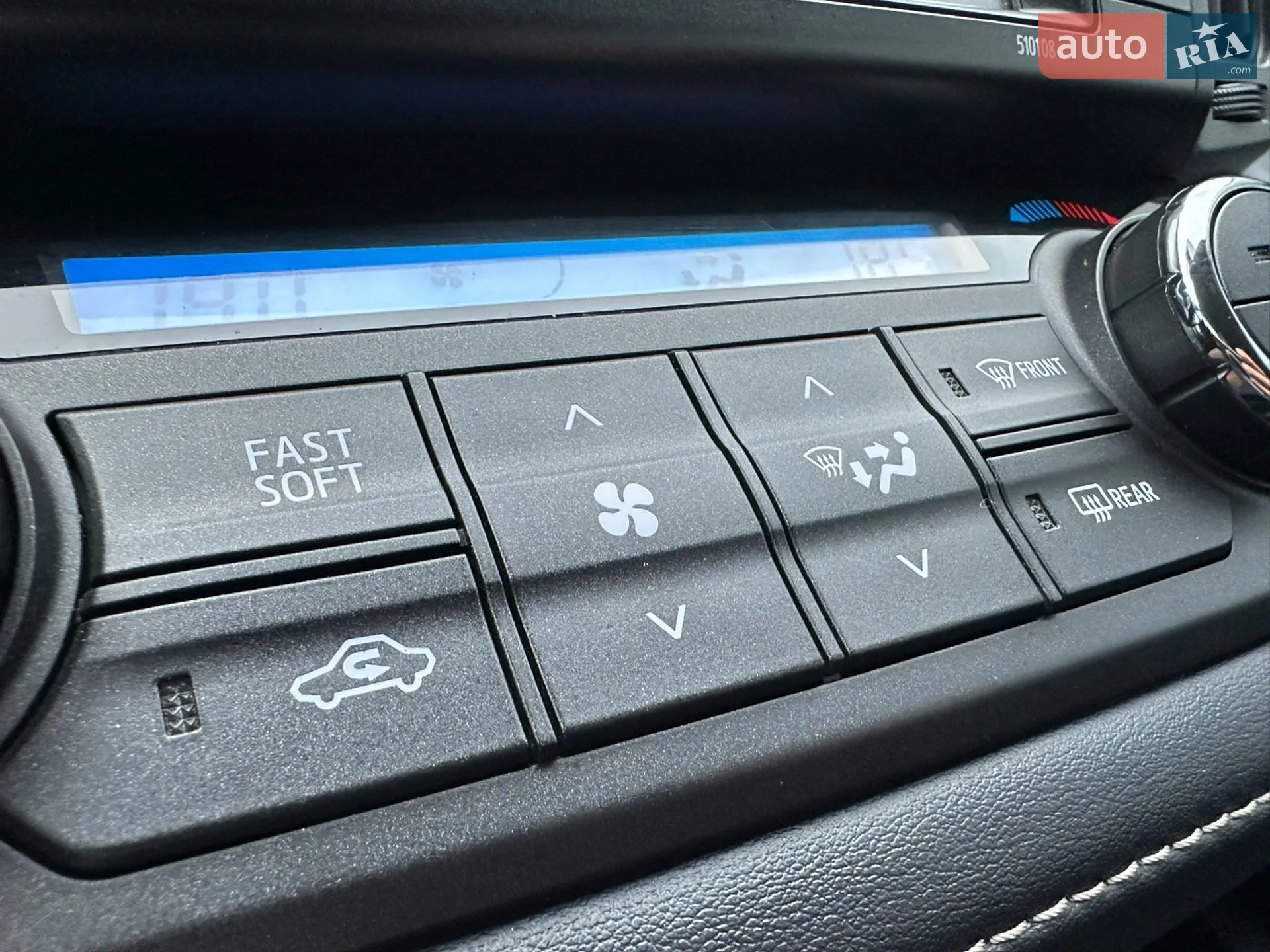 2017 Toyota RAV 4 - мініатюра 163