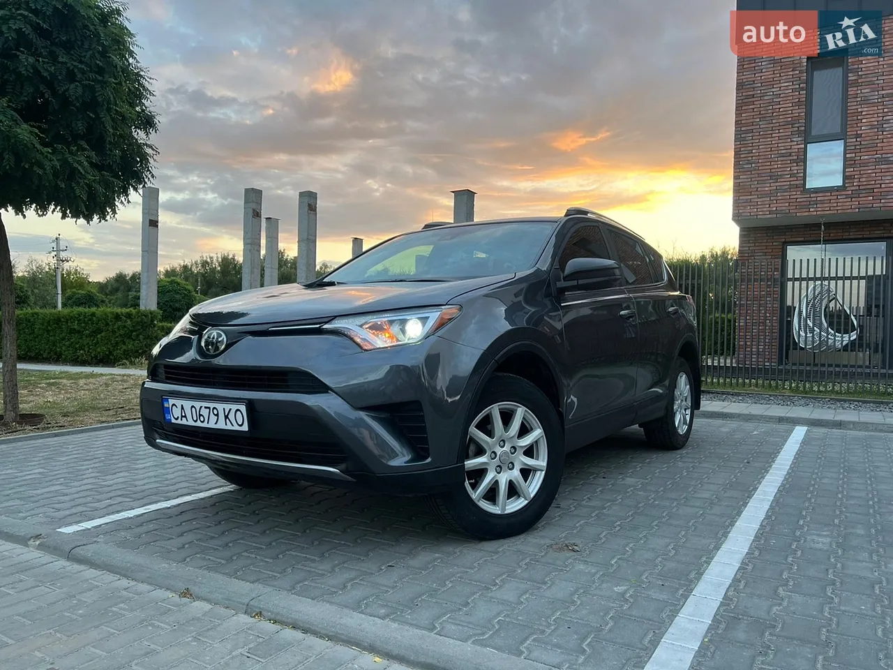 2017 Toyota RAV 4 - мініатюра 46