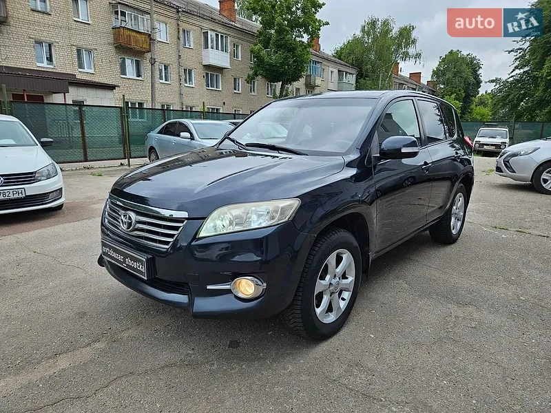 Toyota RAV4 2011