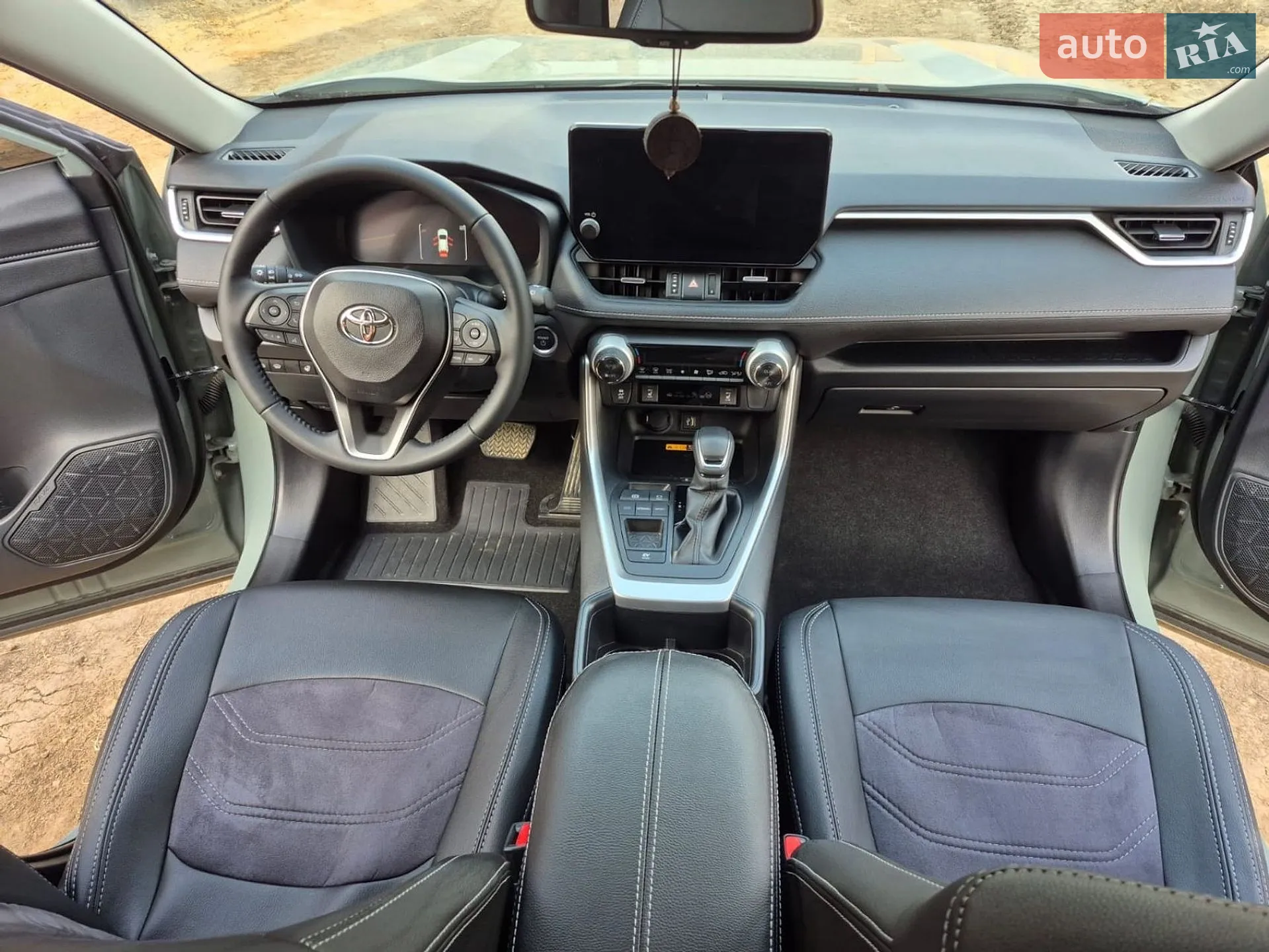 2025 Toyota RAV 4 - мініатюра 9