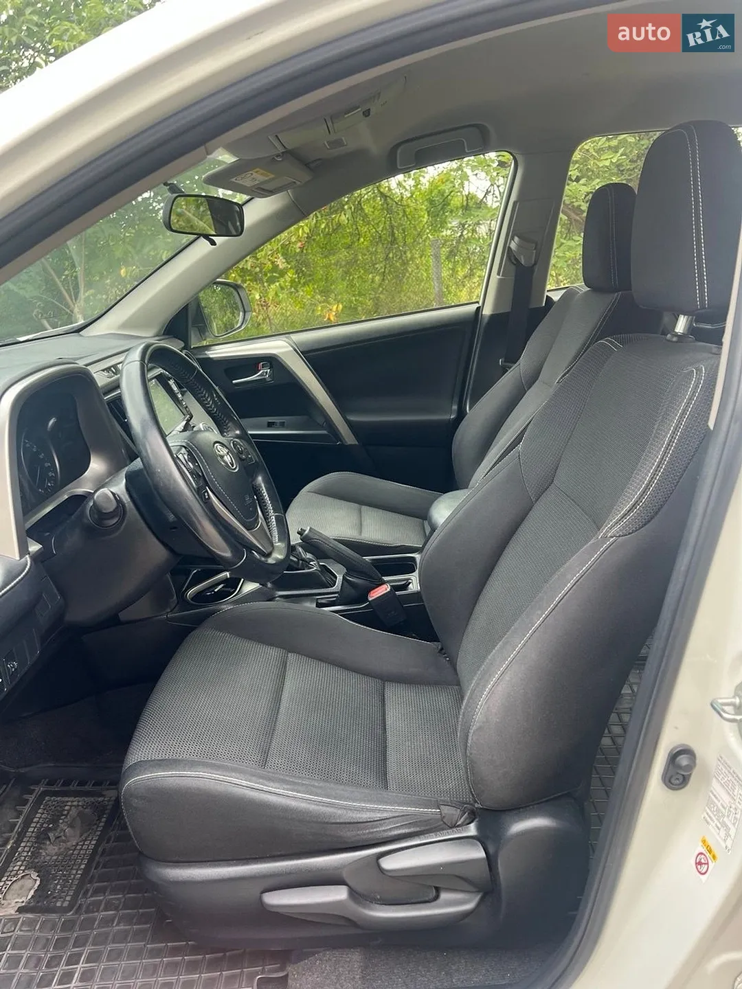 2017 Toyota RAV 4 - мініатюра 9