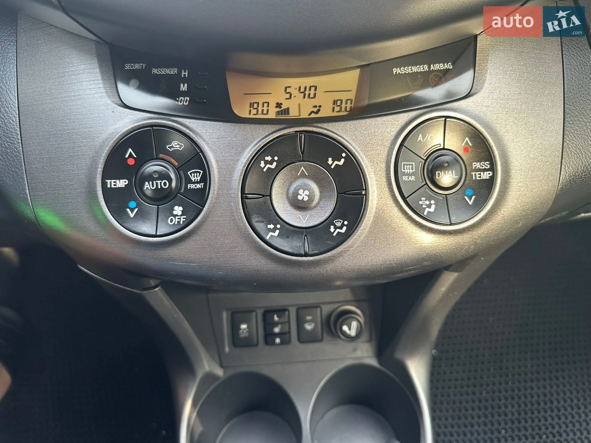2011 Toyota RAV 4 - мініатюра 36