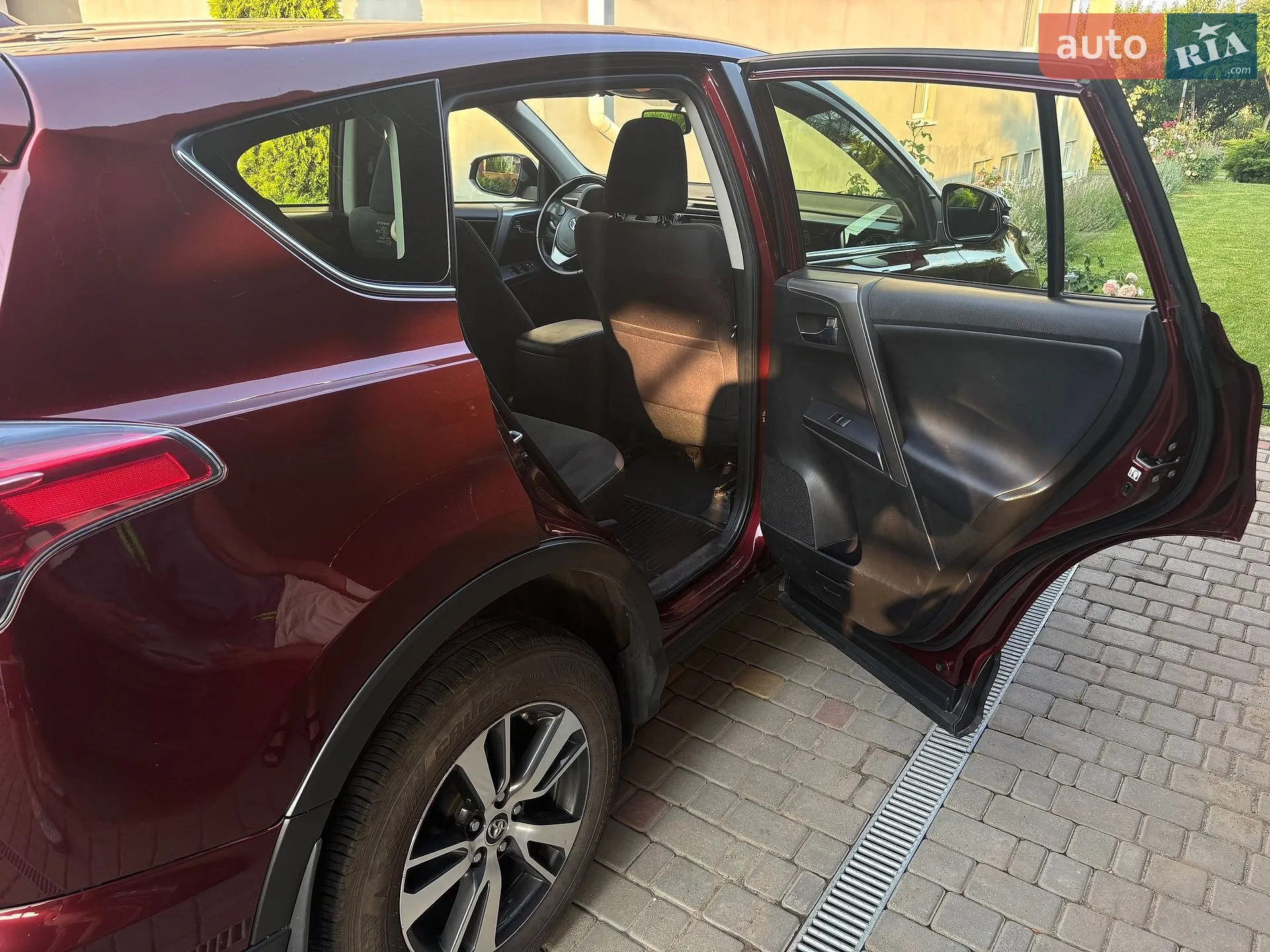 2017 Toyota RAV 4 - мініатюра 7