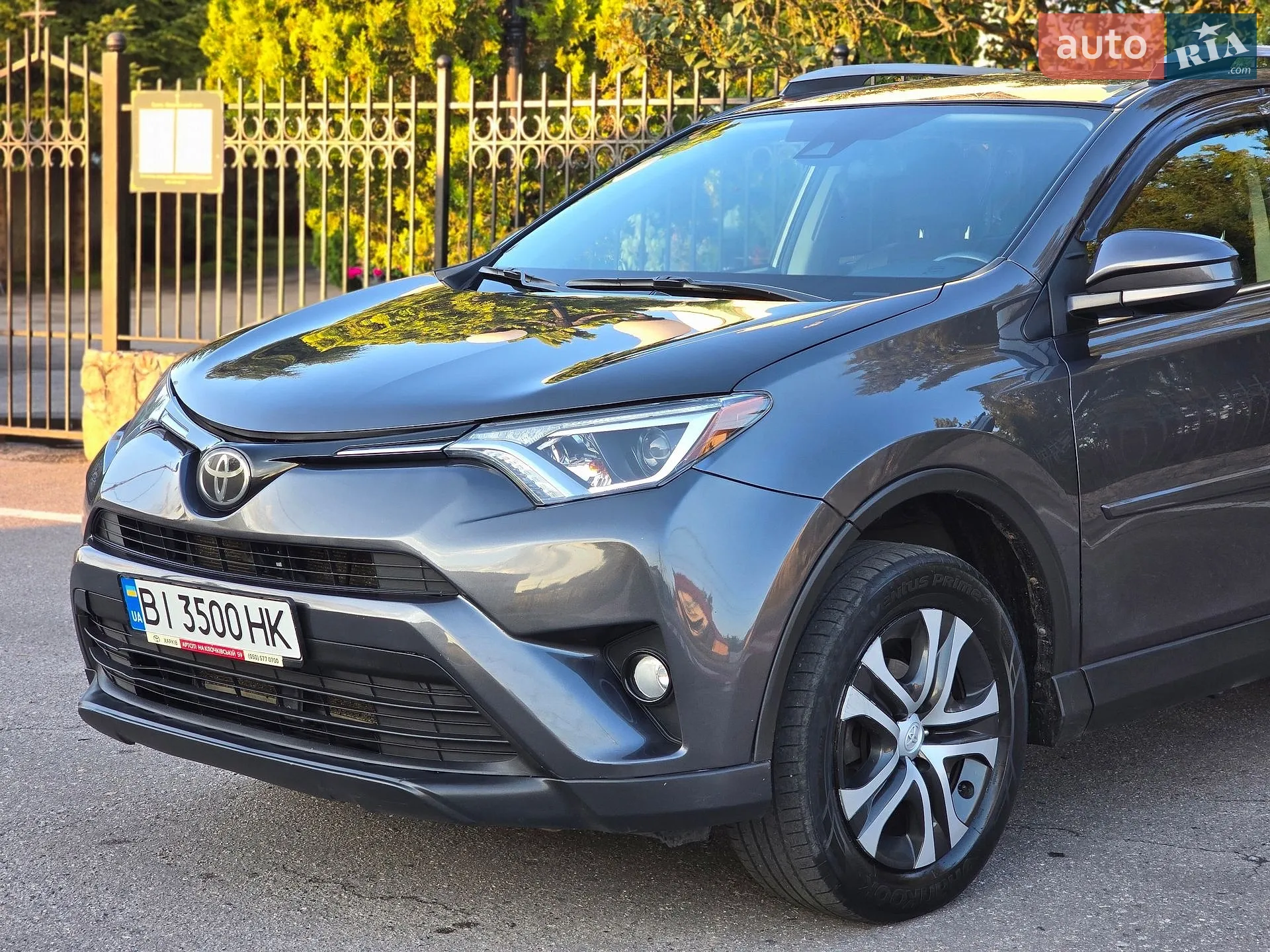 2017 Toyota RAV 4 - мініатюра 10