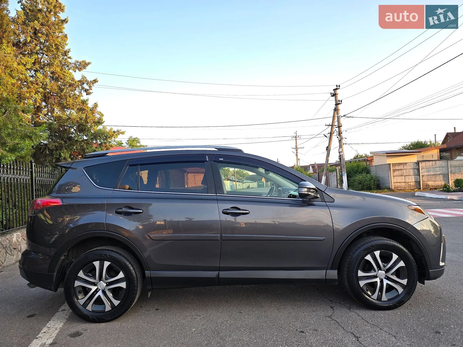 2017 Toyota RAV 4 - мініатюра 8