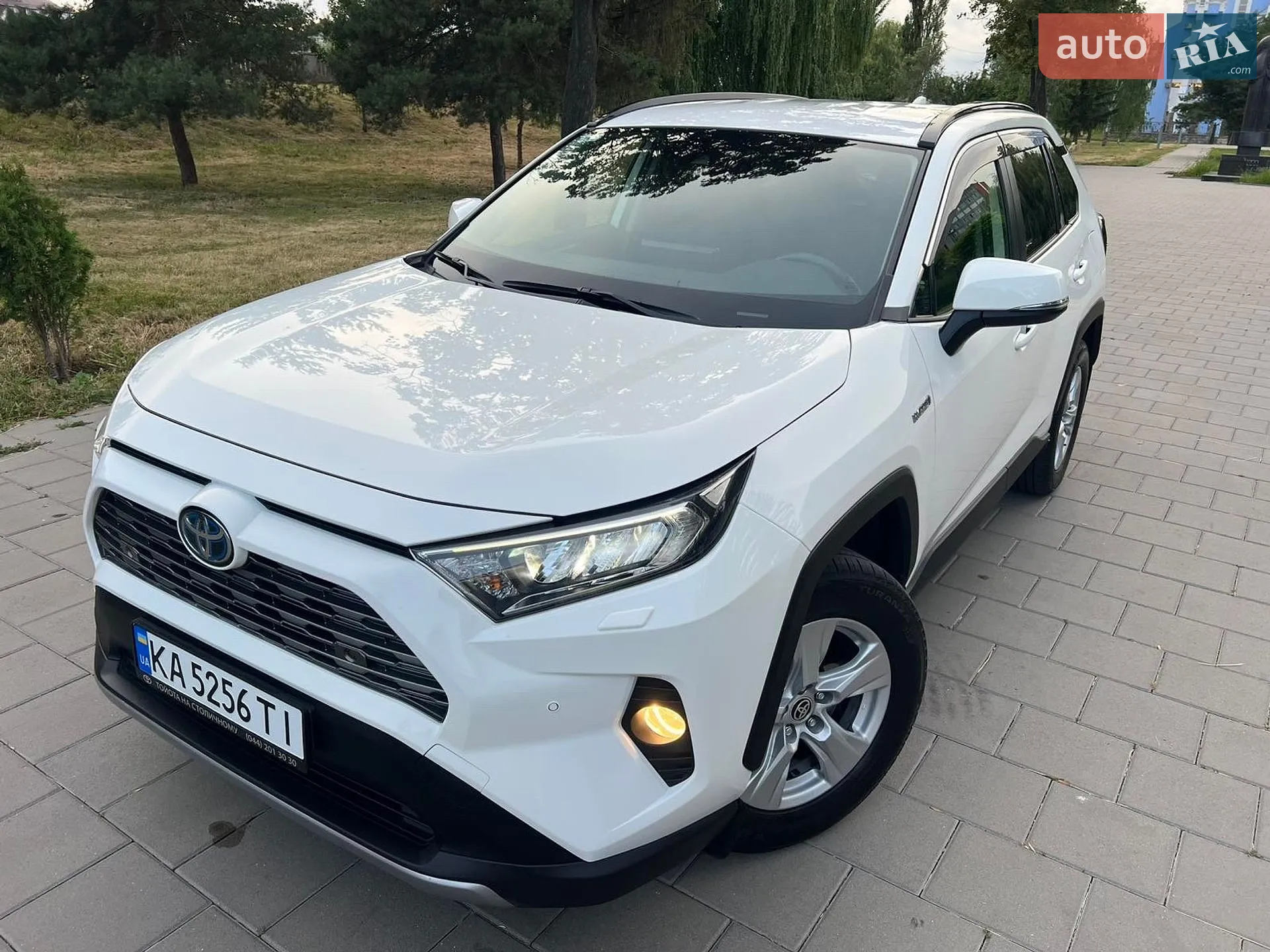 2020 Toyota RAV 4 - мініатюра 20
