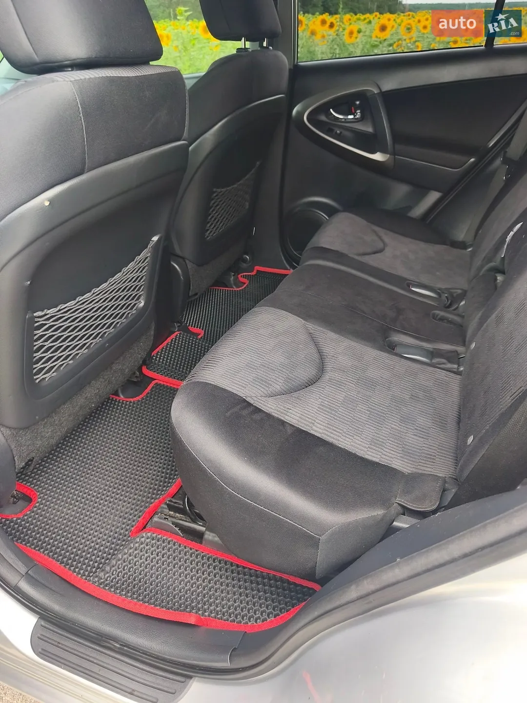 2010 Toyota RAV 4 - мініатюра 14
