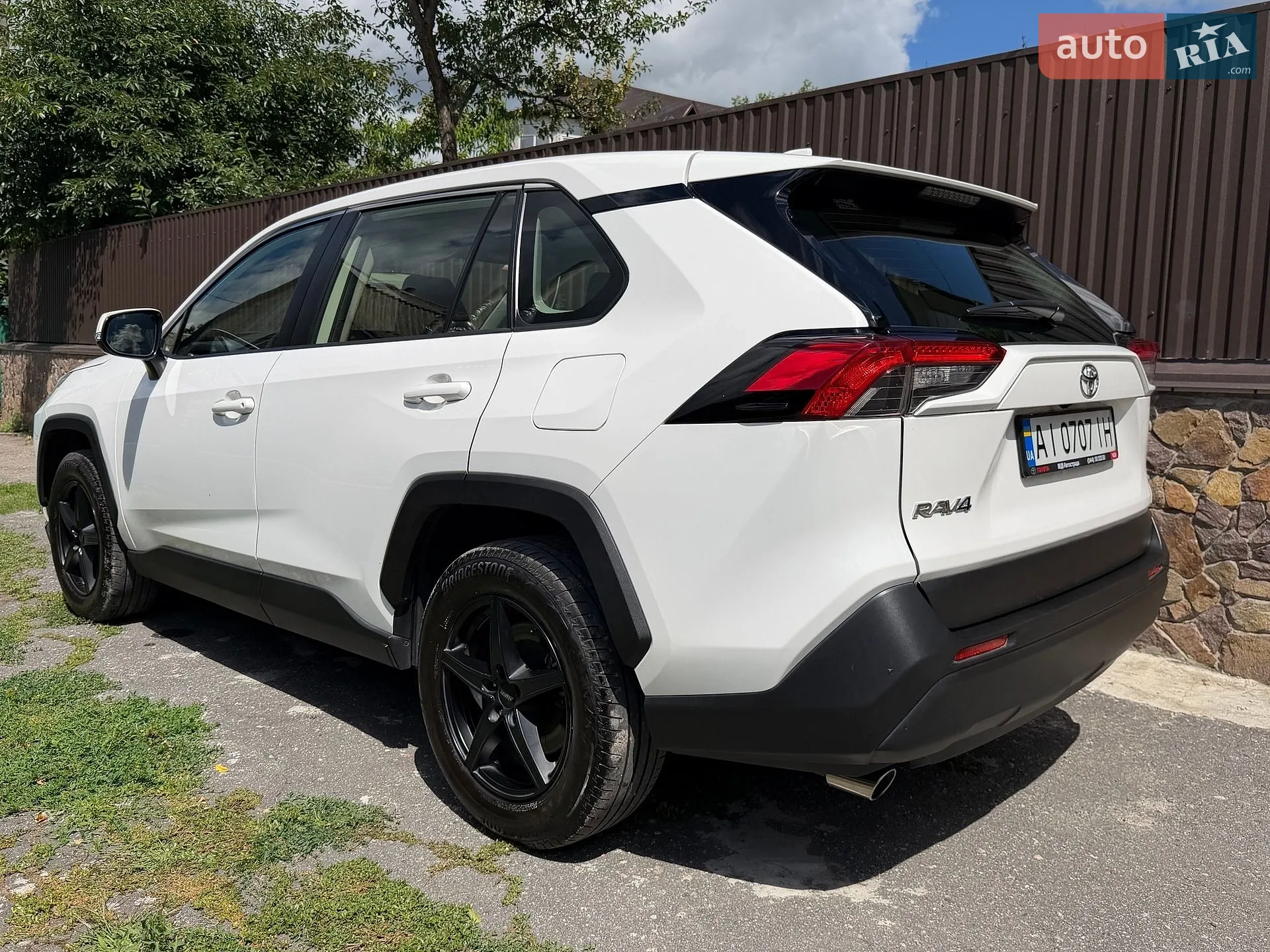 2019 Toyota RAV 4 - фото 1