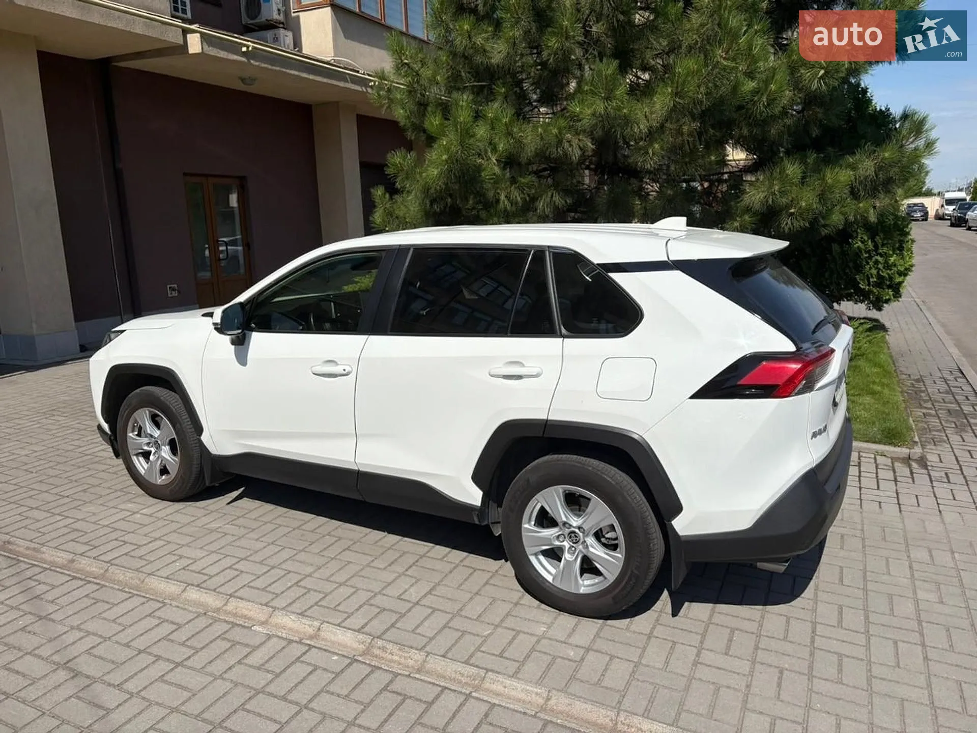 2019 Toyota RAV 4 - мініатюра 5