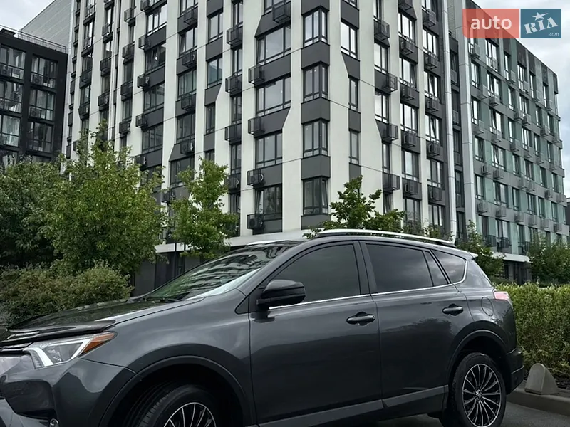 Toyota RAV4 2015