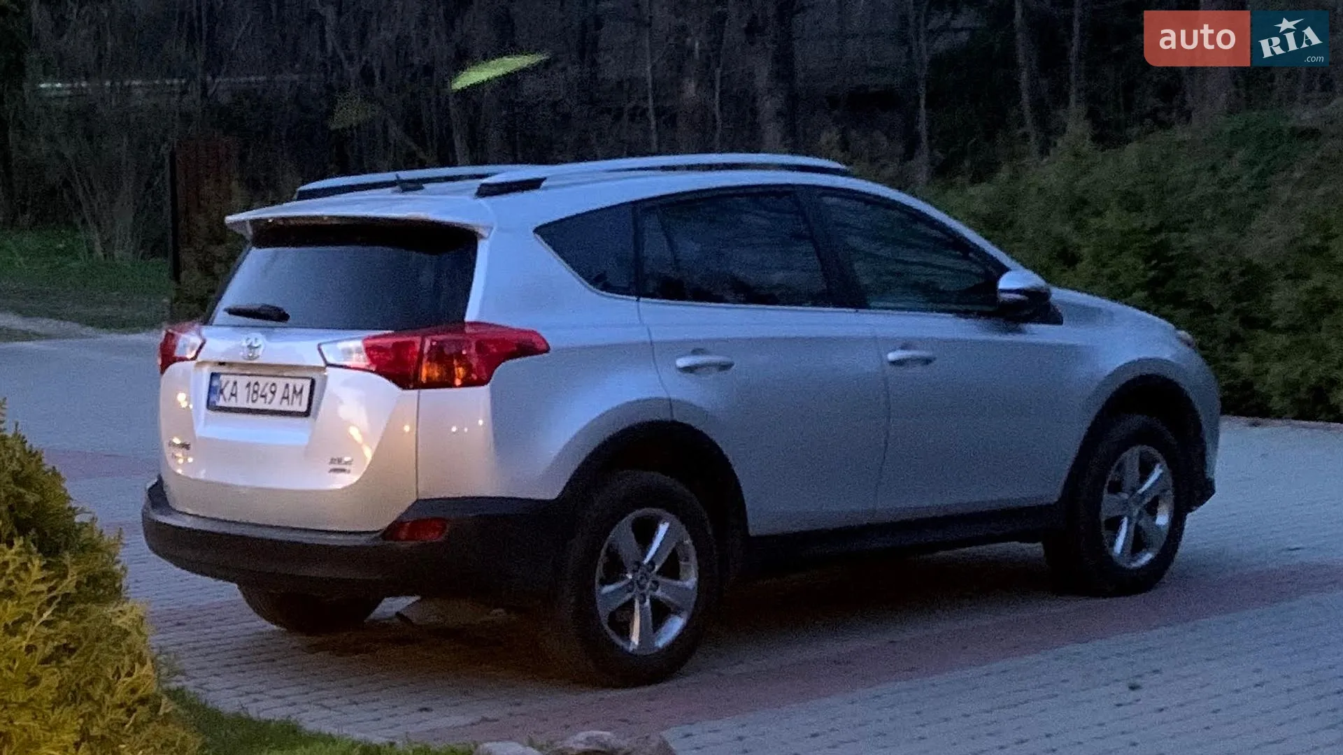 2015 Toyota RAV 4 - мініатюра 3
