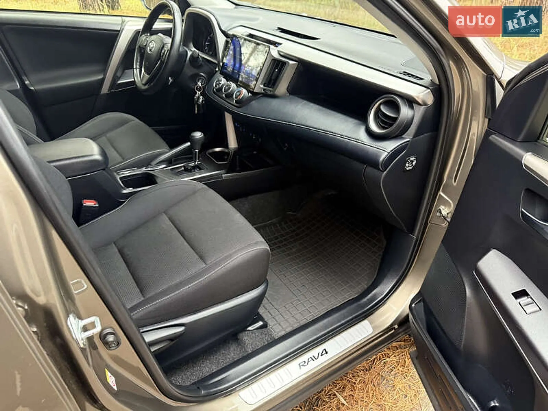 2018 Toyota RAV 4 - мініатюра 13