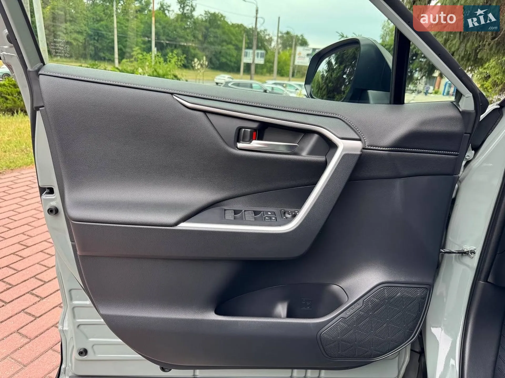 2023 Toyota RAV 4 - мініатюра 47