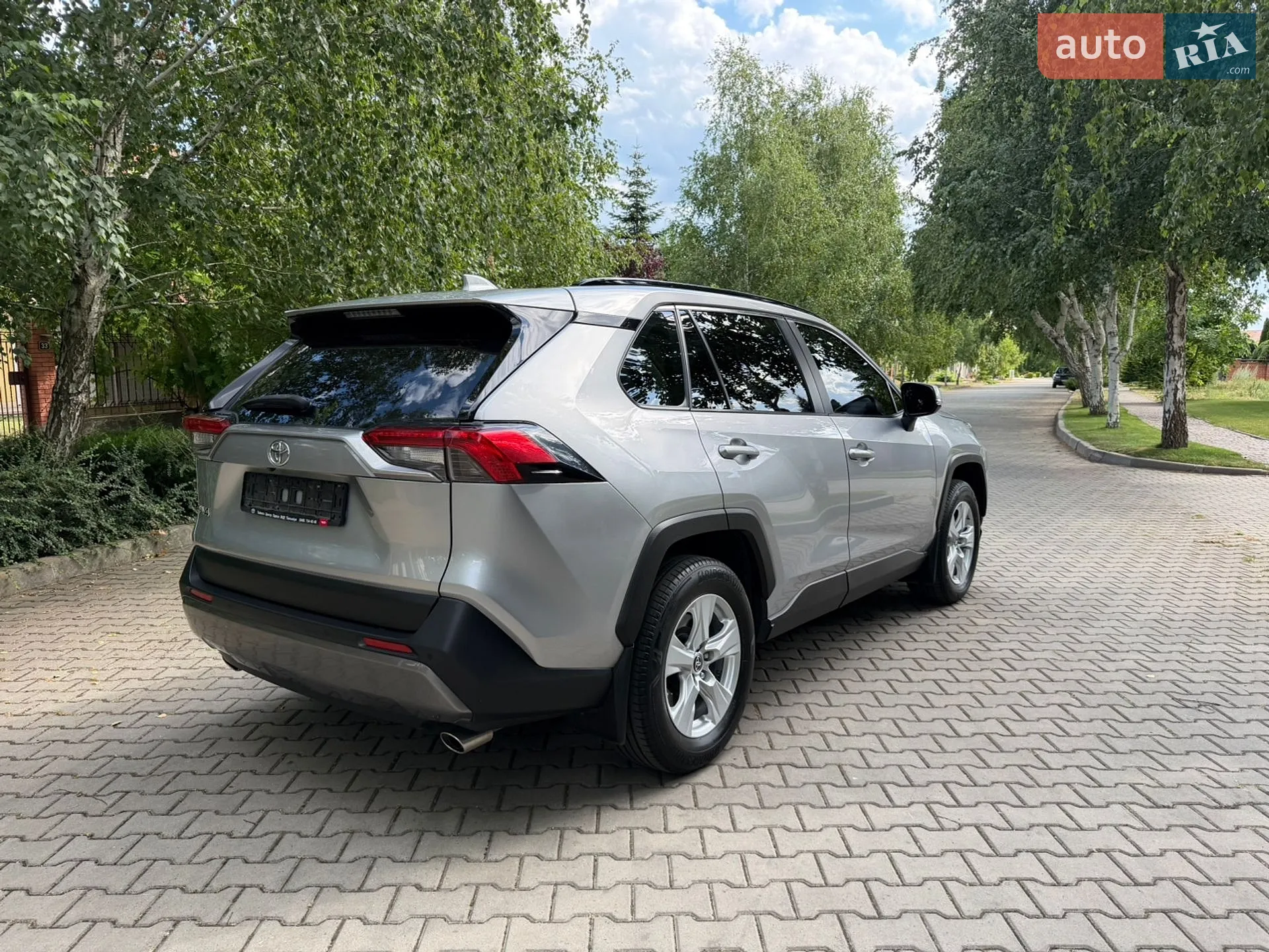 2019 Toyota RAV 4 - мініатюра 11