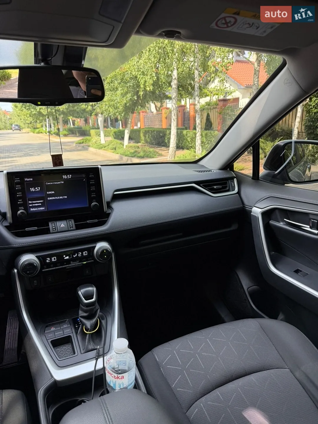 2019 Toyota RAV 4 - мініатюра 21