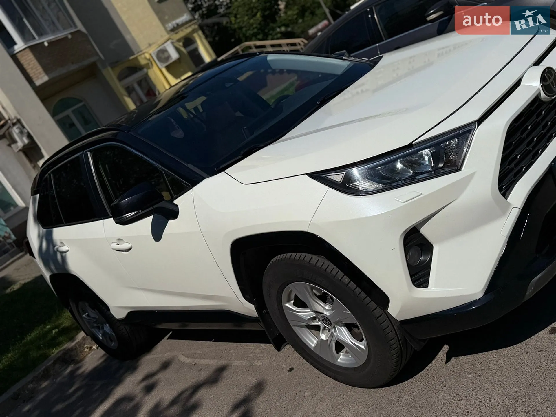 2020 Toyota RAV 4 - мініатюра 2