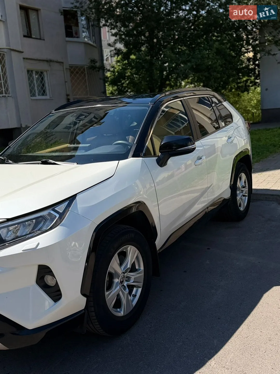 2020 Toyota RAV 4 - мініатюра 5