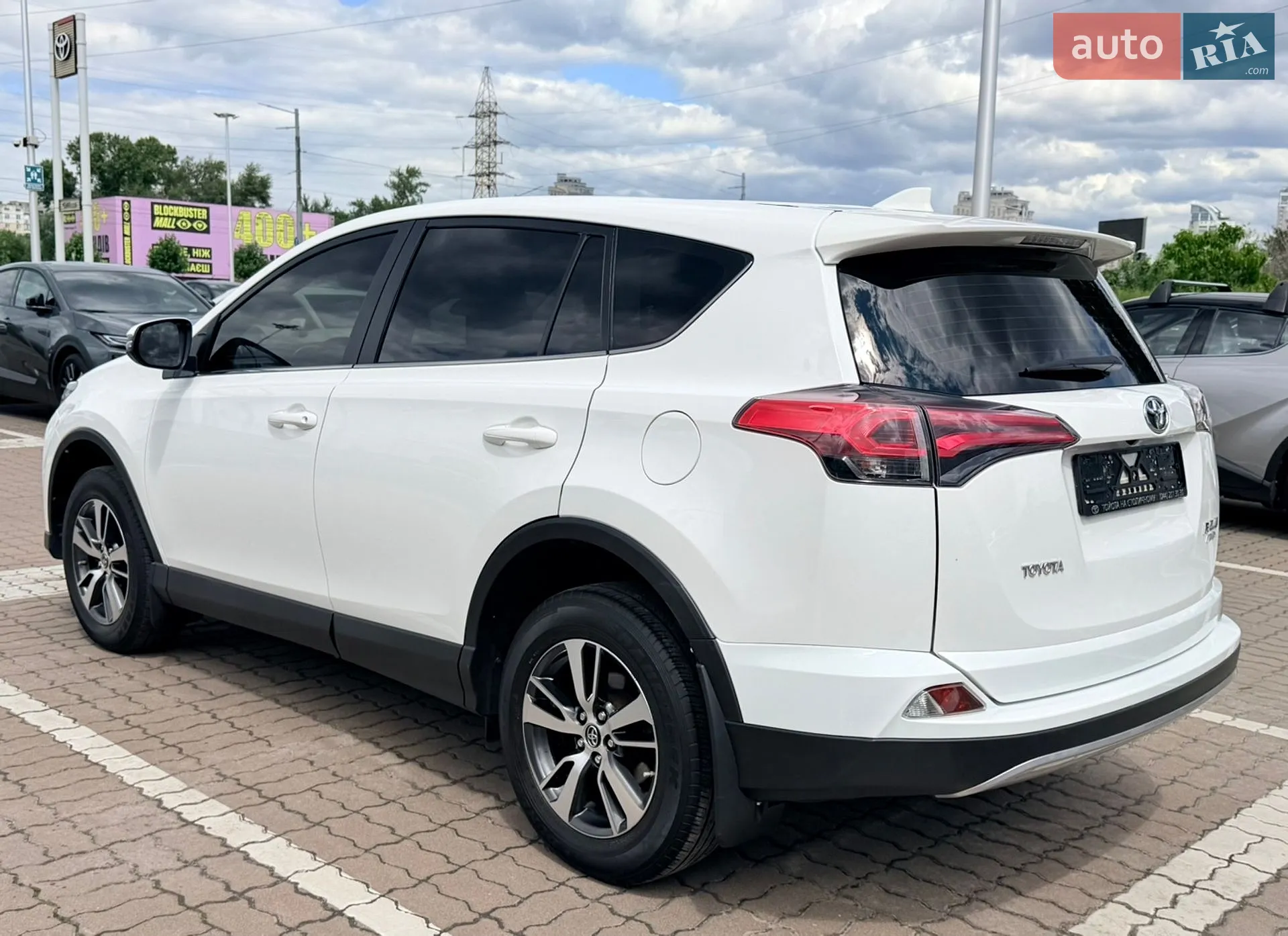 2018 Toyota RAV 4 - мініатюра 6