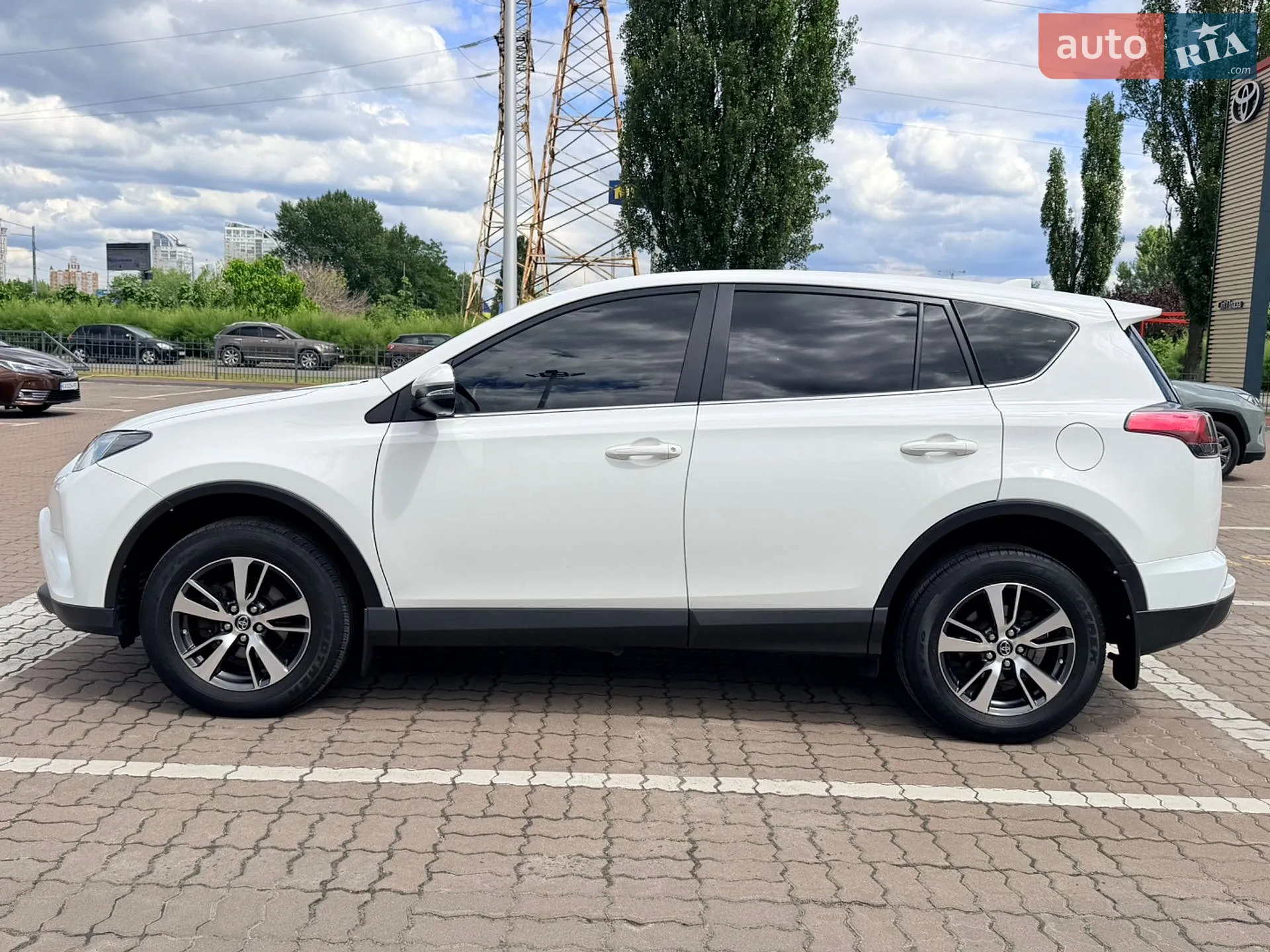 2018 Toyota RAV 4 - мініатюра 7