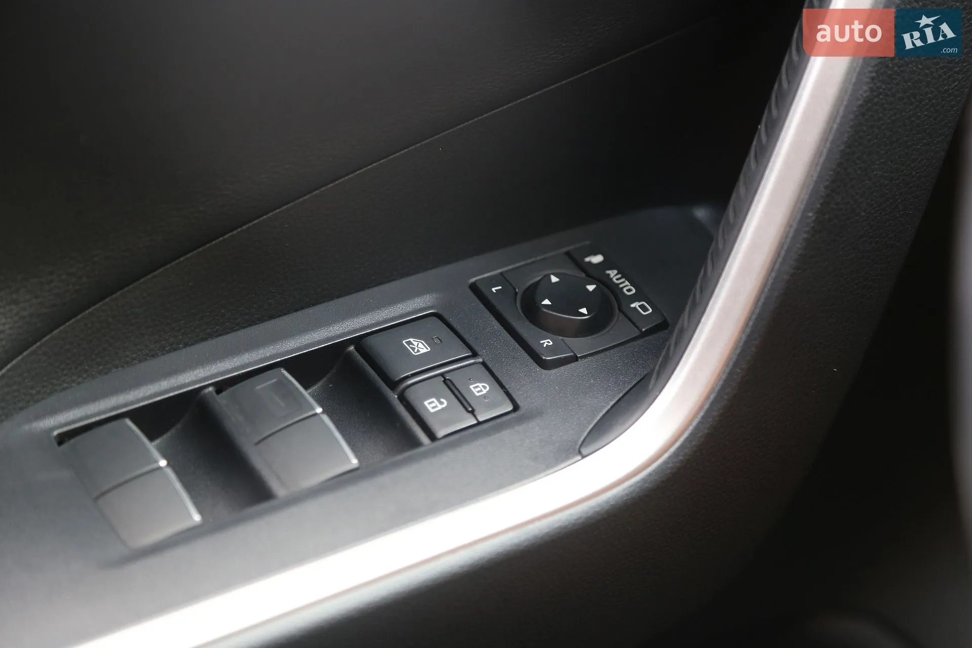 2019 Toyota RAV 4 - мініатюра 29