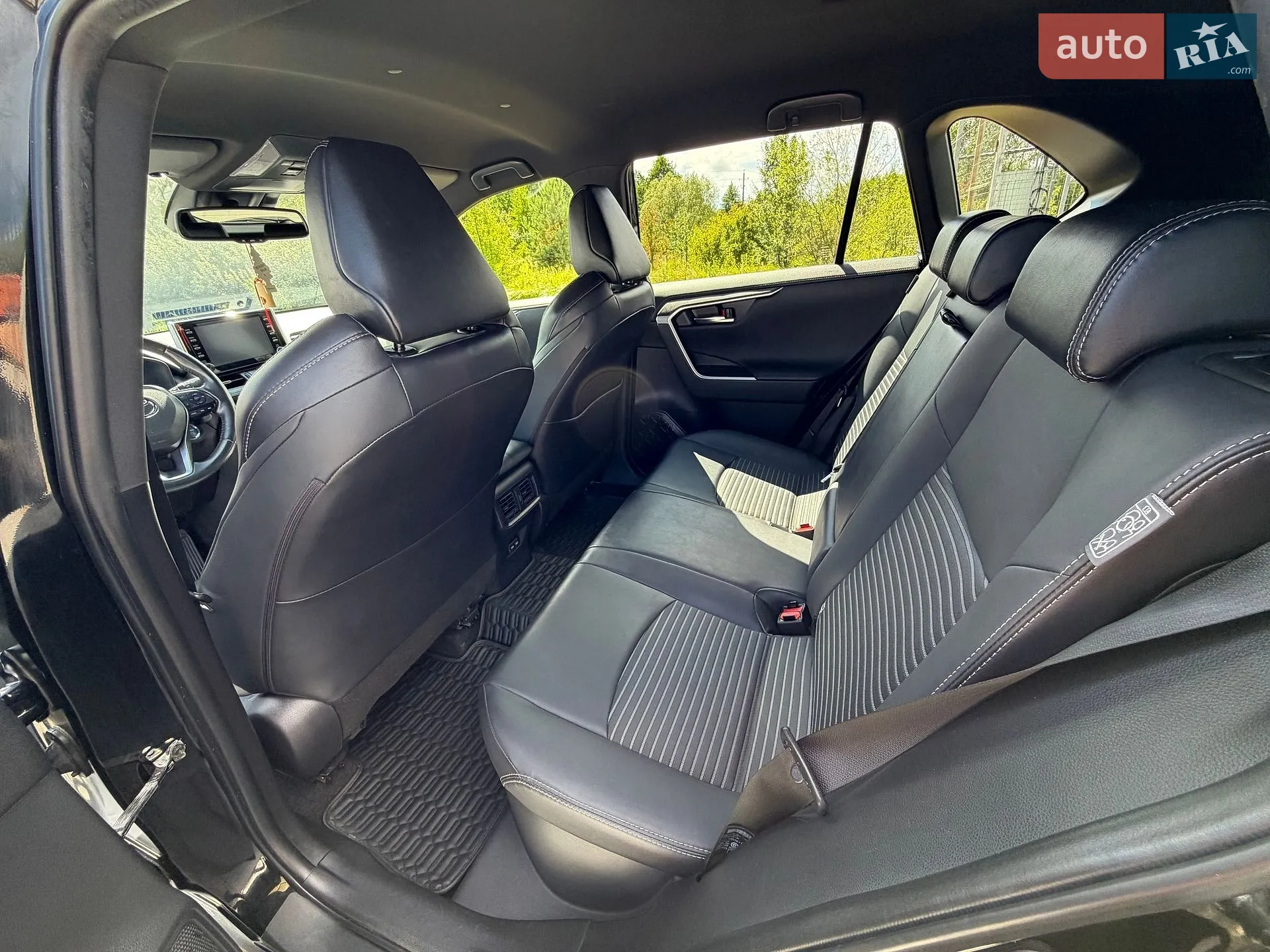 2022 Toyota RAV 4 - мініатюра 8