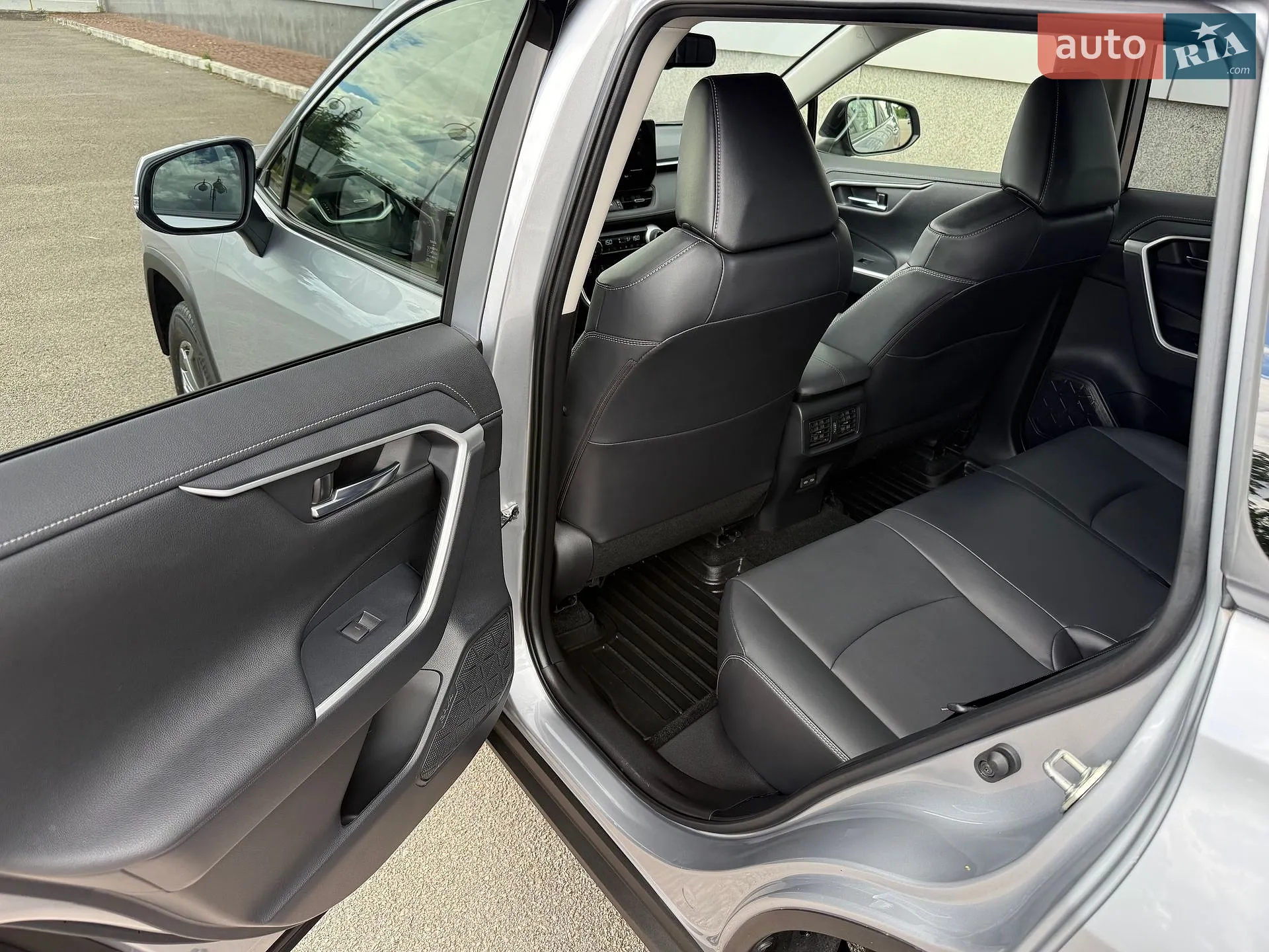 2023 Toyota RAV 4 - мініатюра 32
