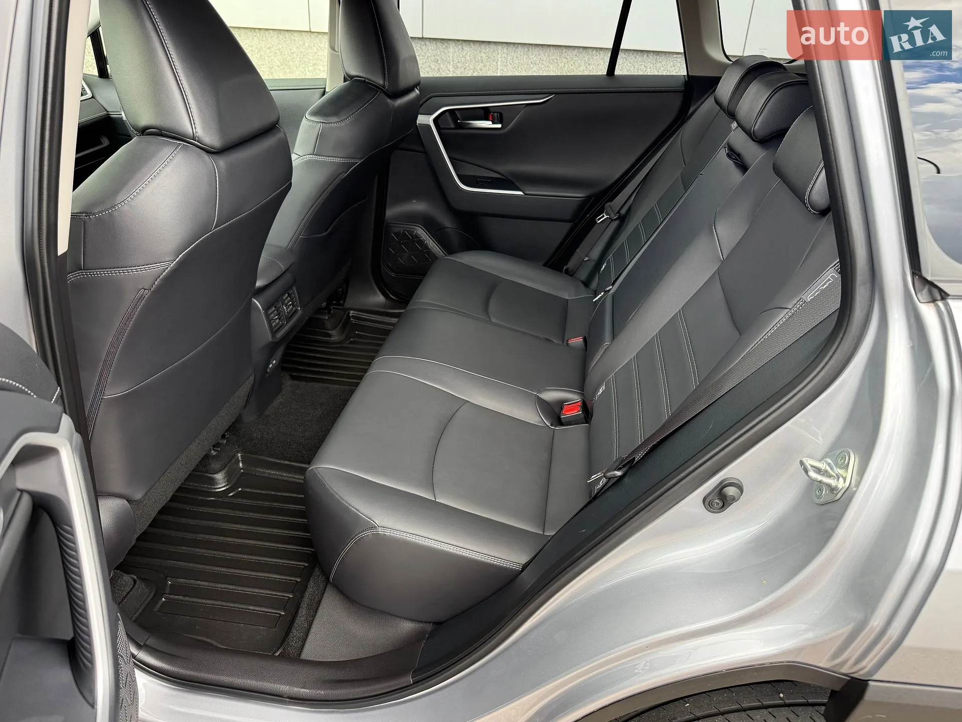 2023 Toyota RAV 4 - мініатюра 33