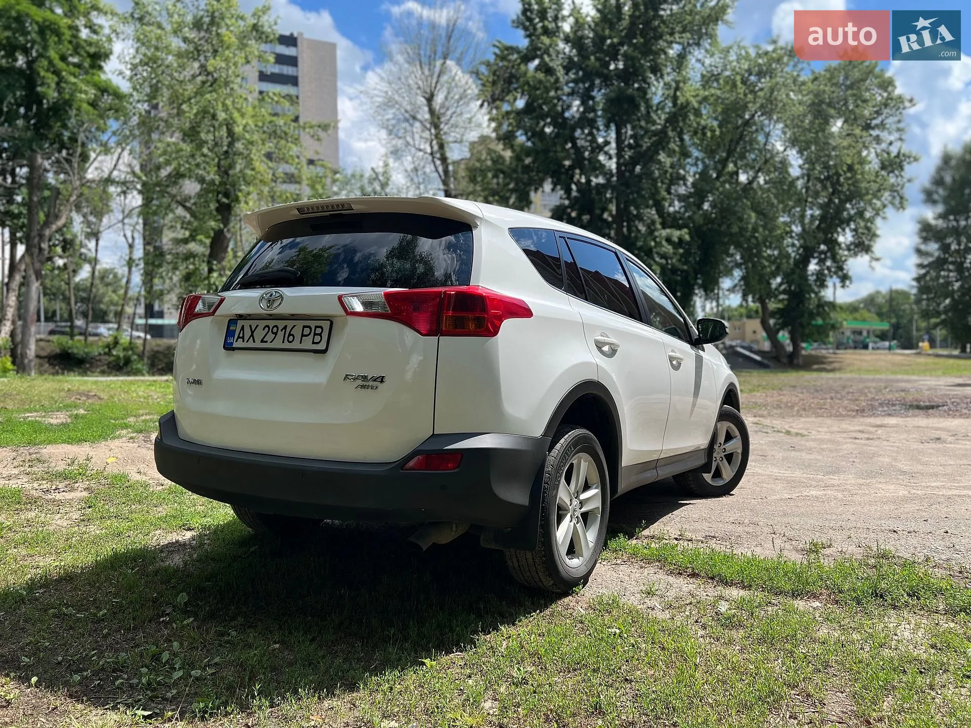 2013 Toyota RAV 4 - мініатюра 3