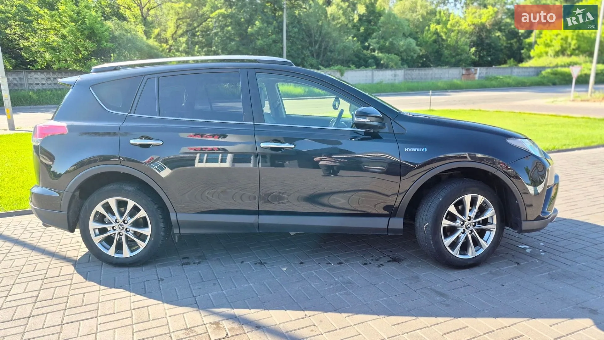 2017 Toyota RAV 4 - мініатюра 11