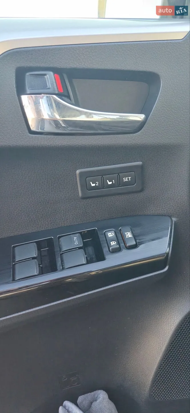 2017 Toyota RAV 4 - мініатюра 23