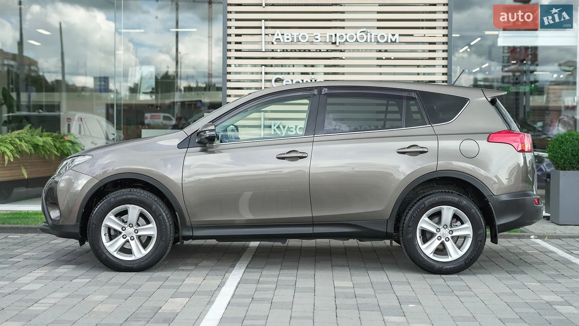 2014 Toyota RAV 4 - мініатюра 3