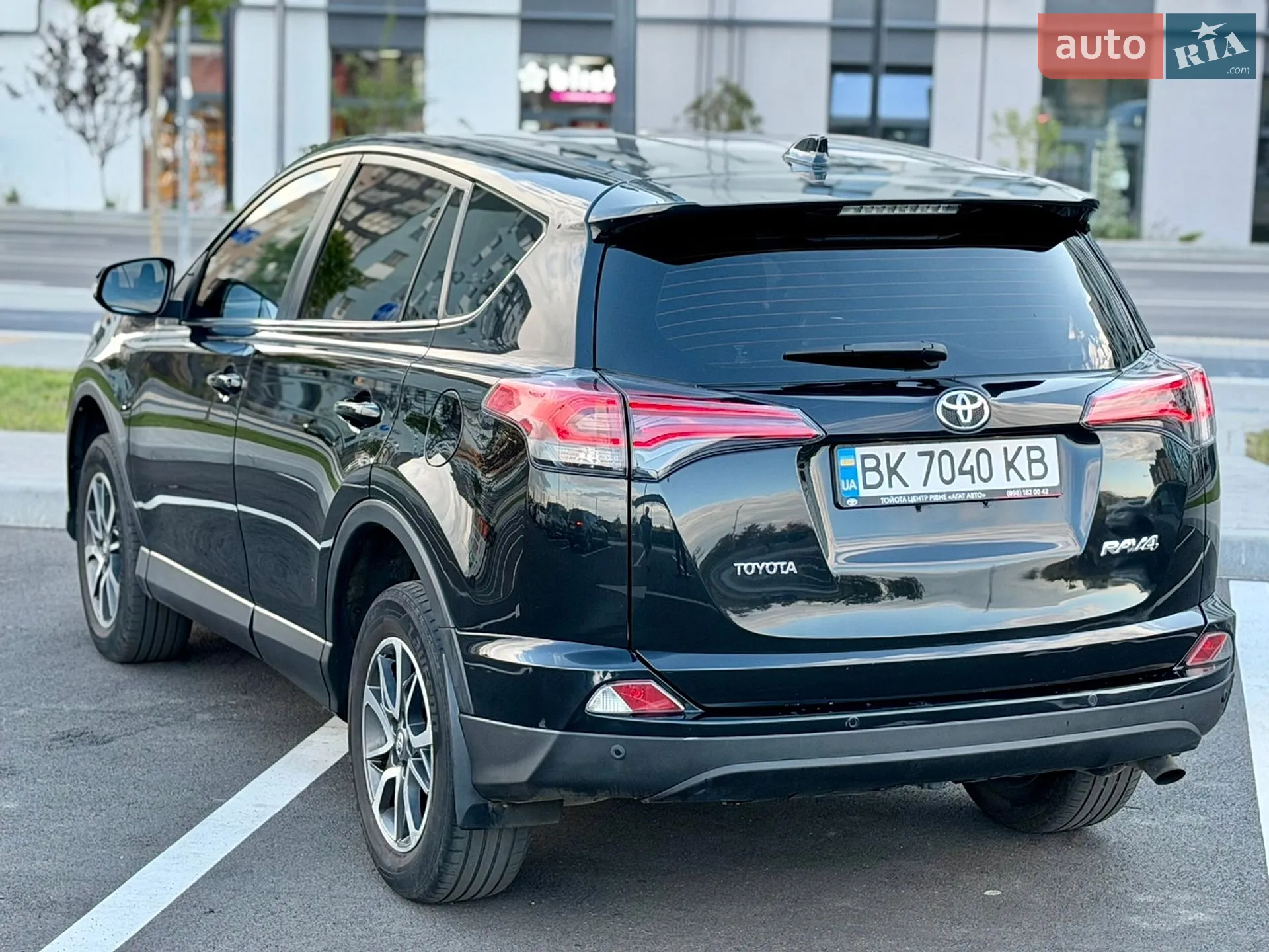2018 Toyota RAV 4 - мініатюра 8