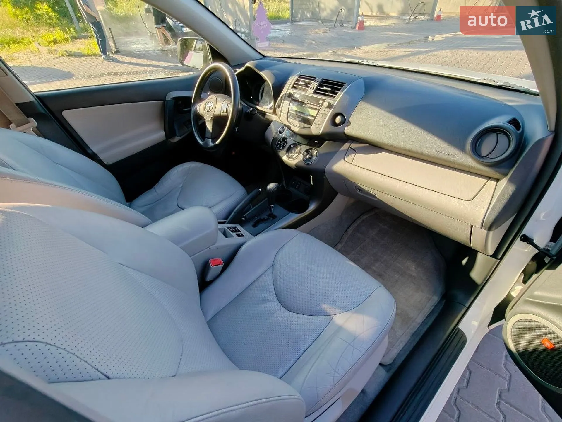 2011 Toyota RAV 4 - мініатюра 3