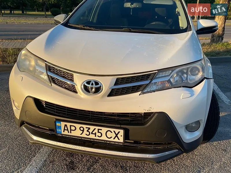 Toyota RAV4 2015