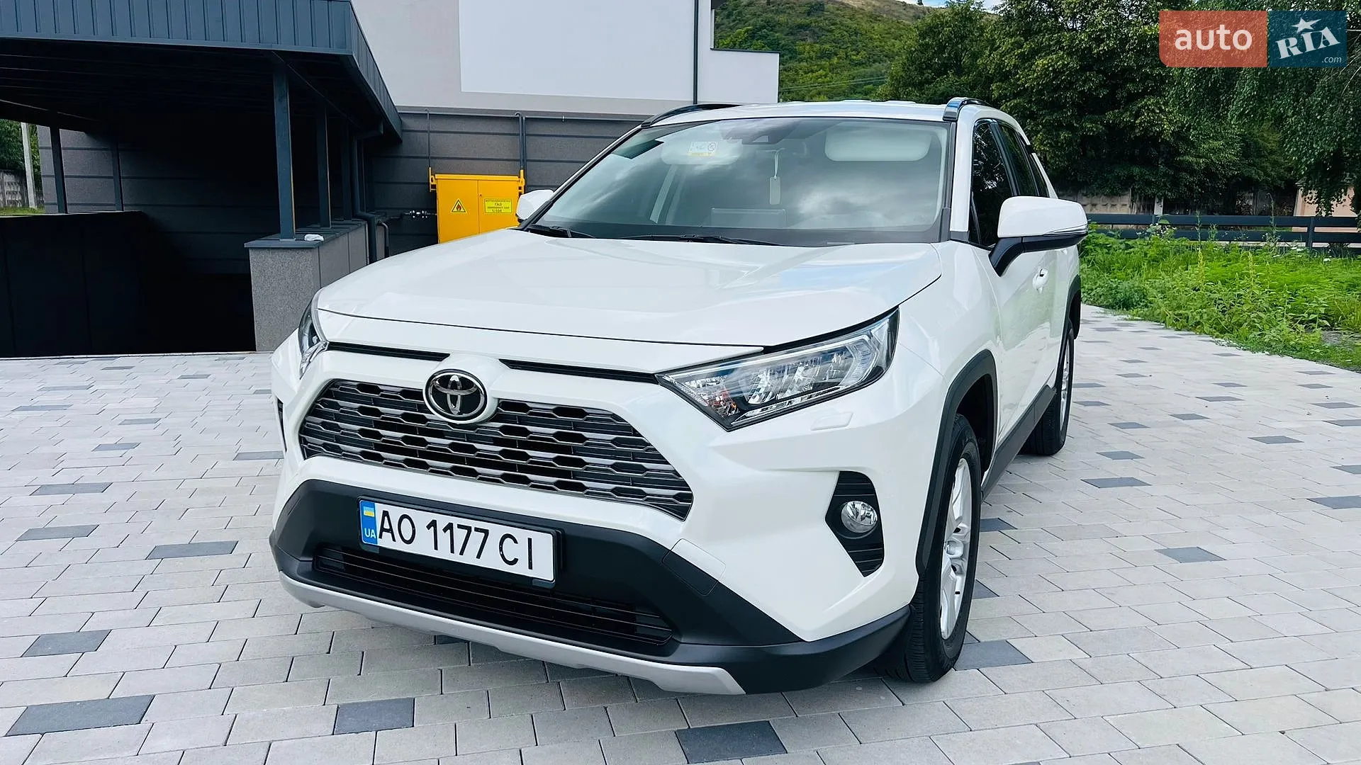 2020 Toyota RAV 4 - мініатюра 12