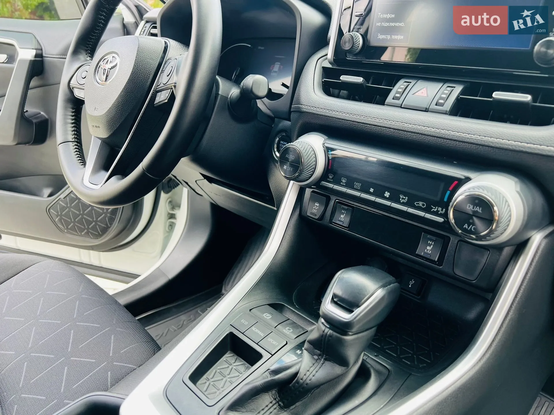 2020 Toyota RAV 4 - мініатюра 25