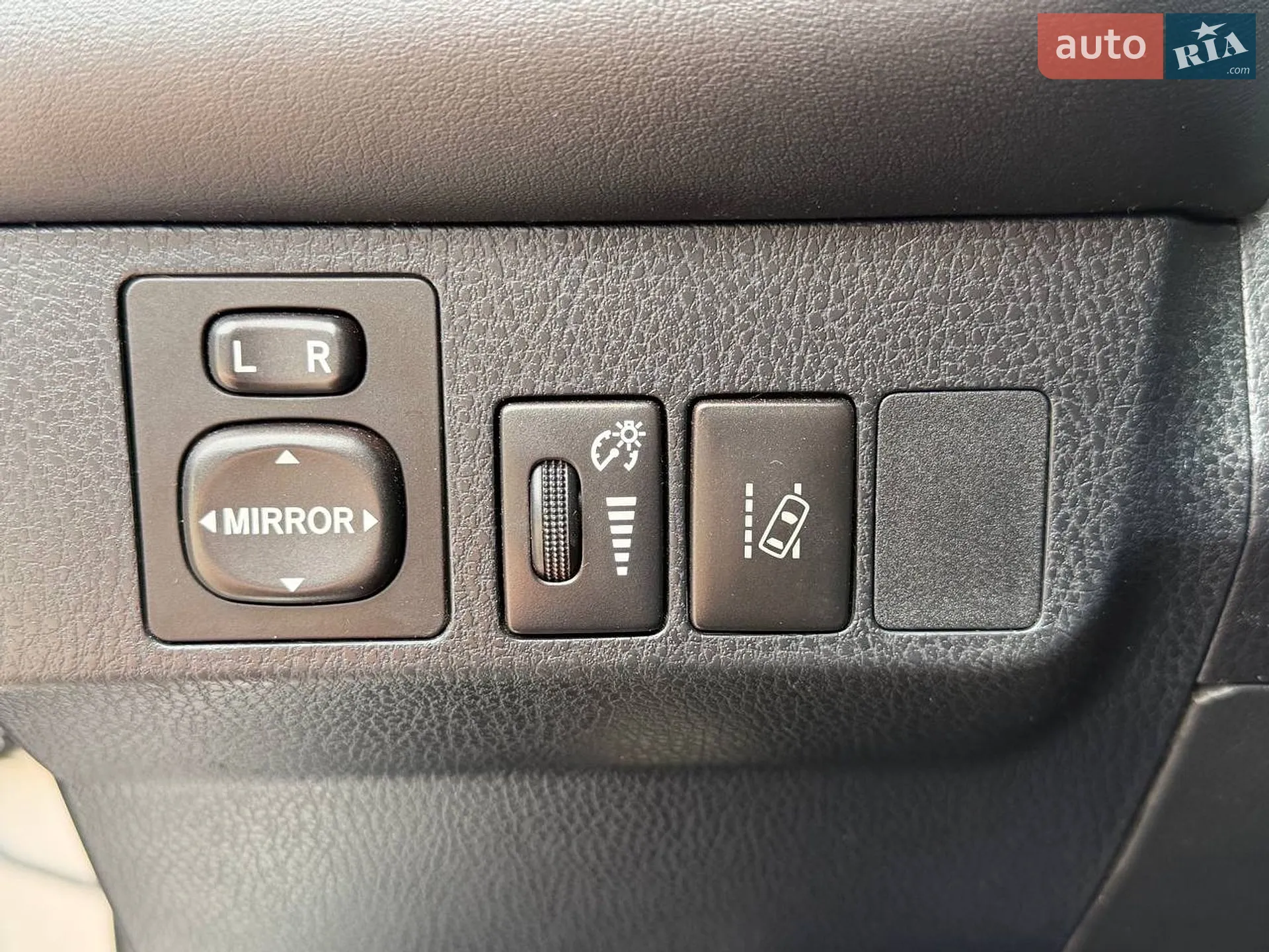 2017 Toyota RAV 4 - мініатюра 20