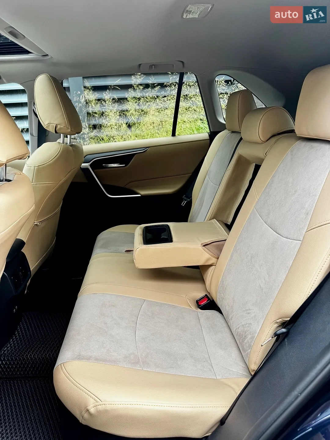 2019 Toyota RAV 4 - мініатюра 14