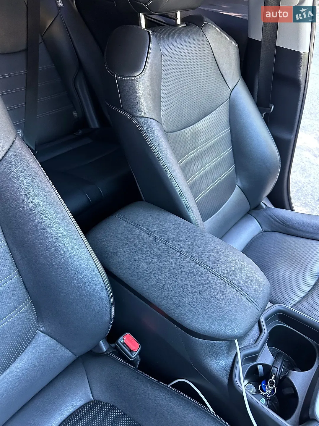 2021 Toyota RAV 4 - мініатюра 43
