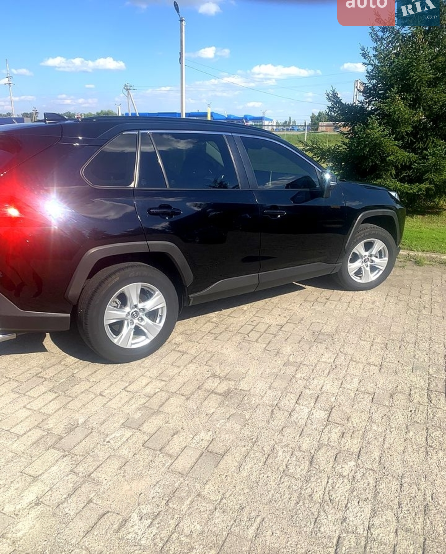 2020 Toyota RAV 4 - мініатюра 4