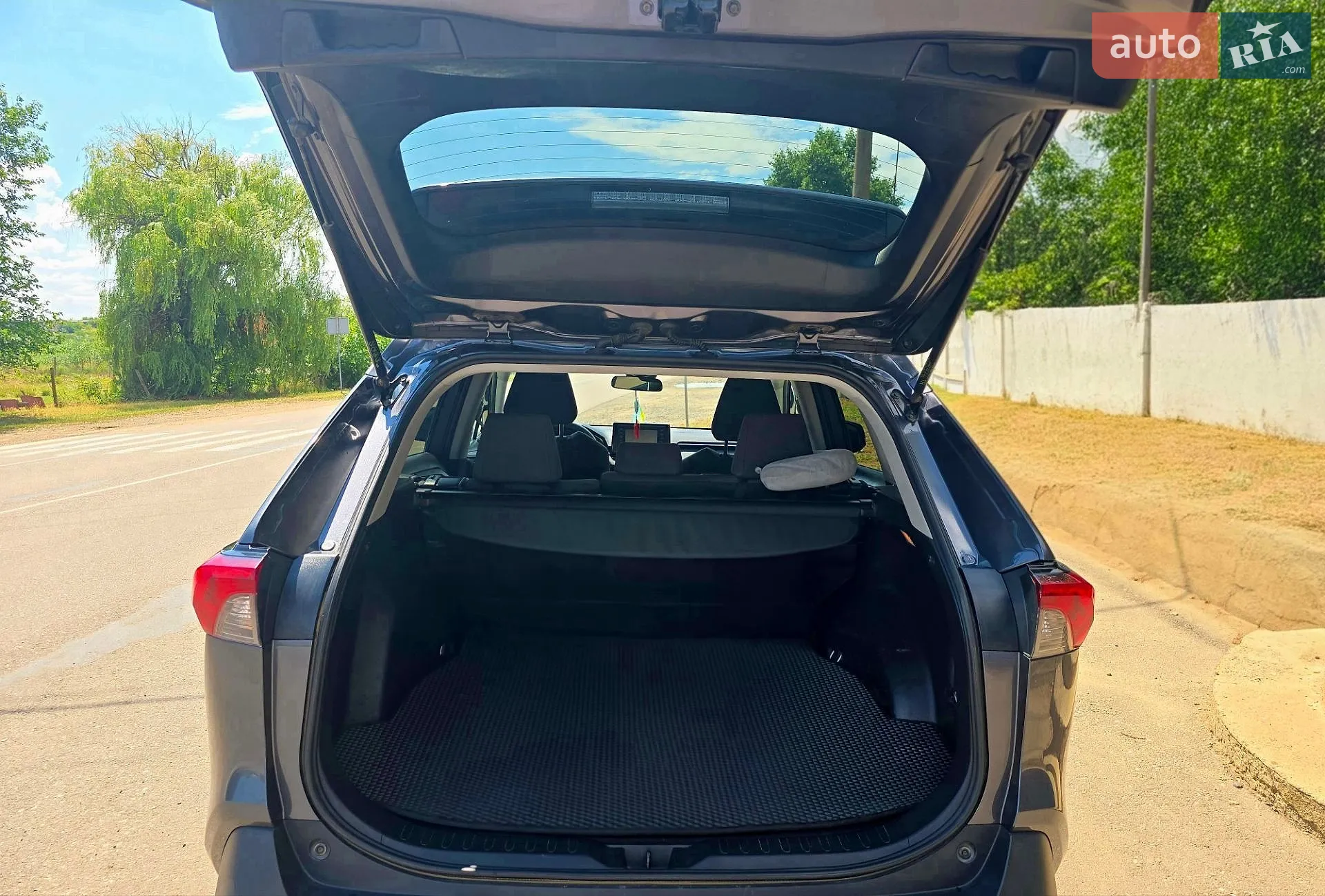 2019 Toyota RAV 4 - мініатюра 6