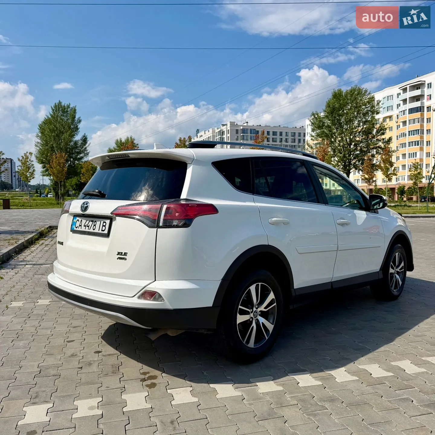 2017 Toyota RAV 4 - мініатюра 4