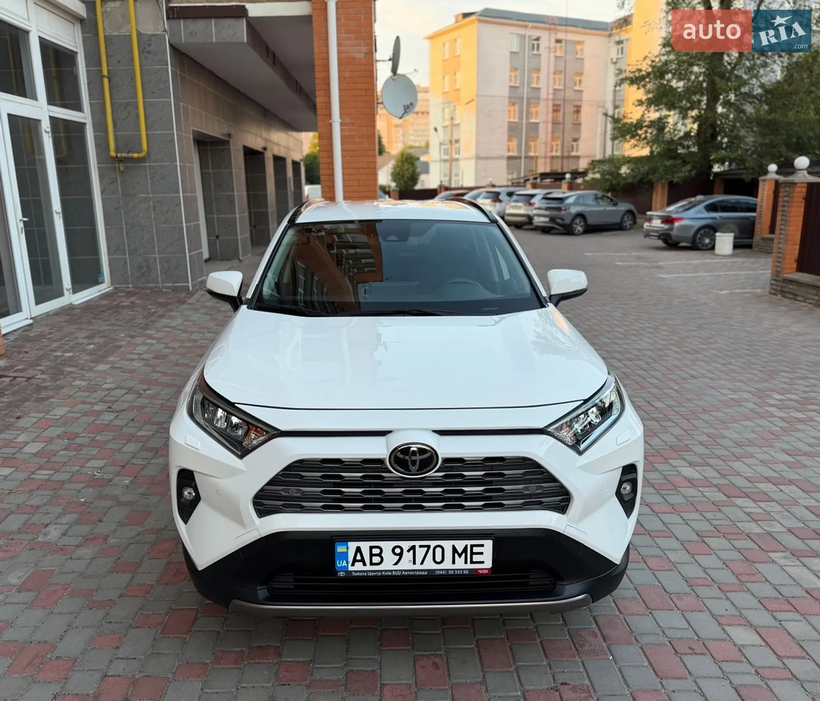 2022 Toyota RAV 4 - мініатюра 2