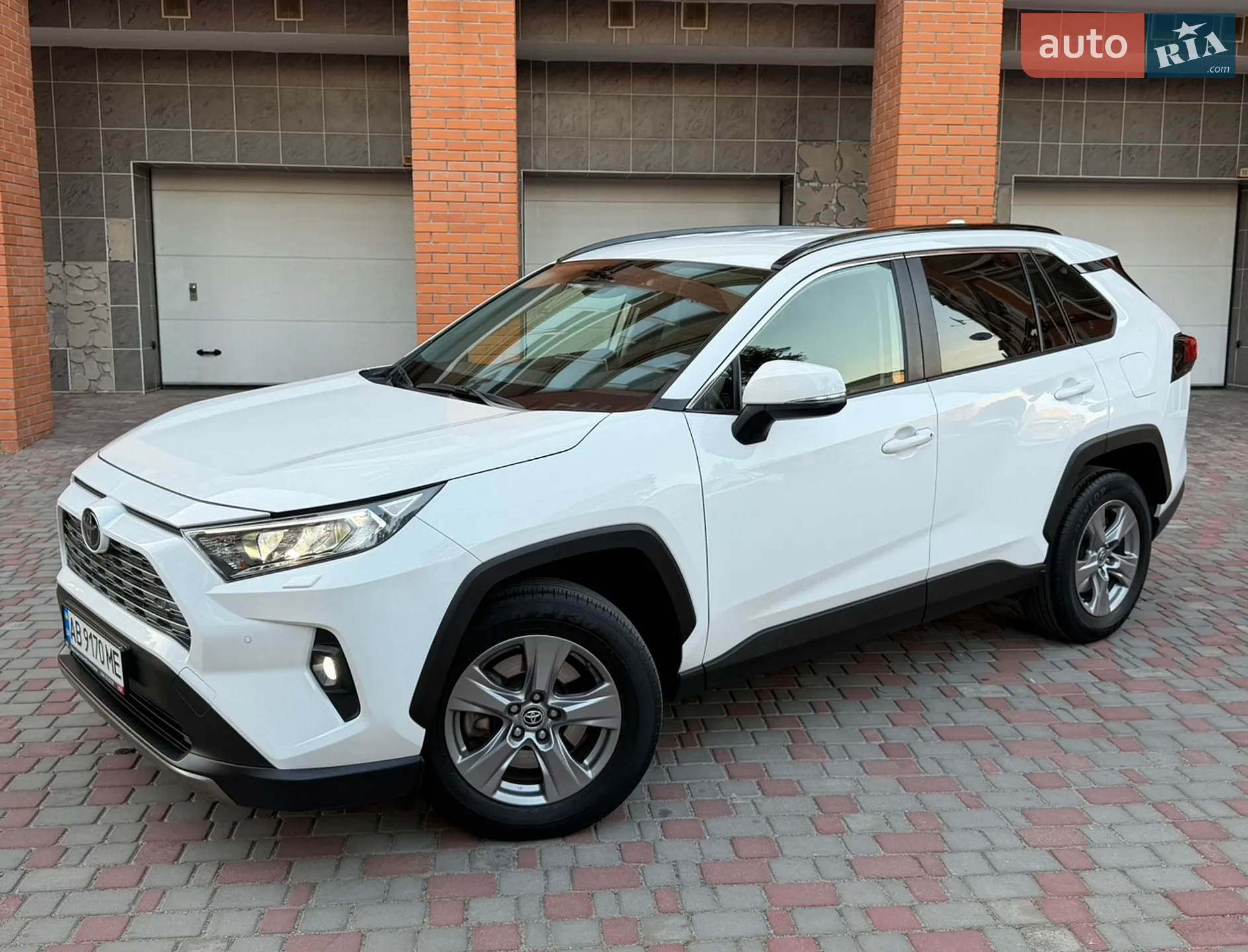2022 Toyota RAV 4 - мініатюра 17